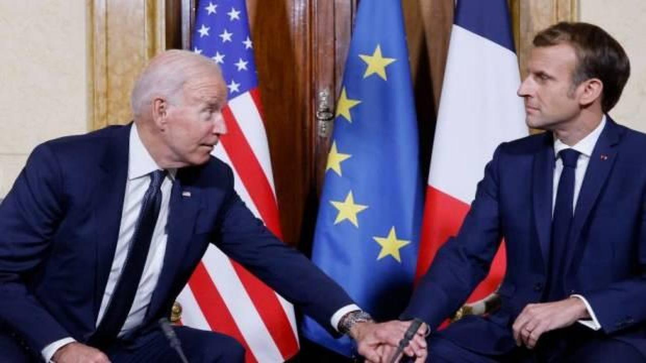 Biden, Macron'u Beyaz Saray'da ağırlayacak