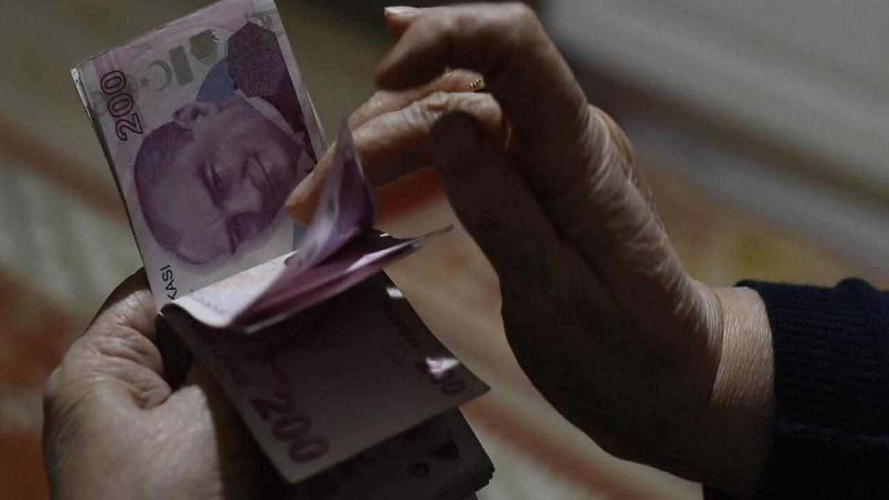 Emeklilere banka maaş promosyonu müracaatında rekor kırıldı