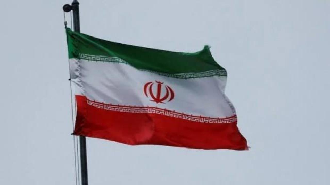 İran’da göstericilere ve güvenlik güçlerine ateş açıldı: 5 ölü, 10 yaralı