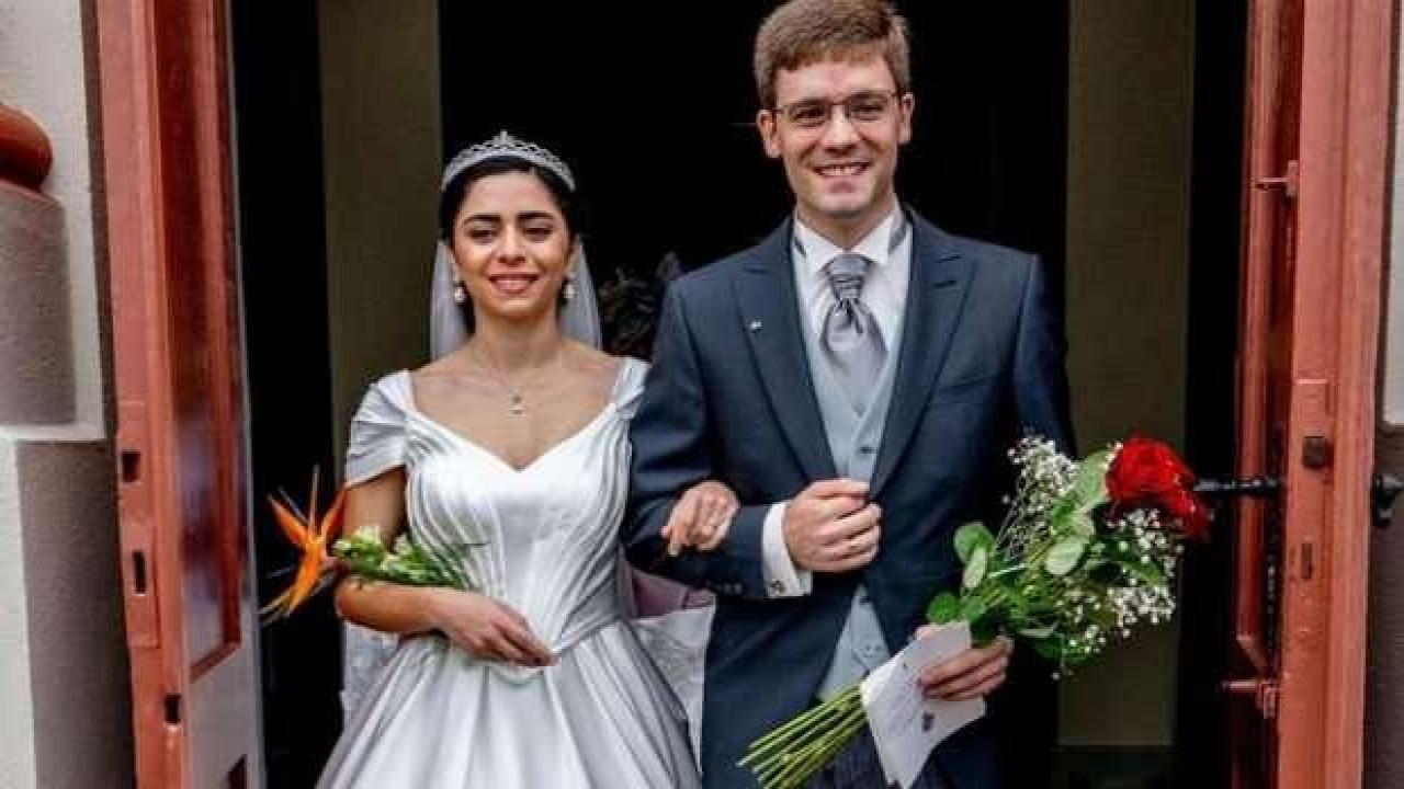 Mersinli Türk kızı Alman Prens ile evlendi, düşes oldu