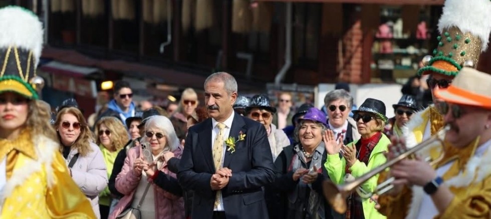 Adalar’da Mimoza Festivali Gerçekleşti