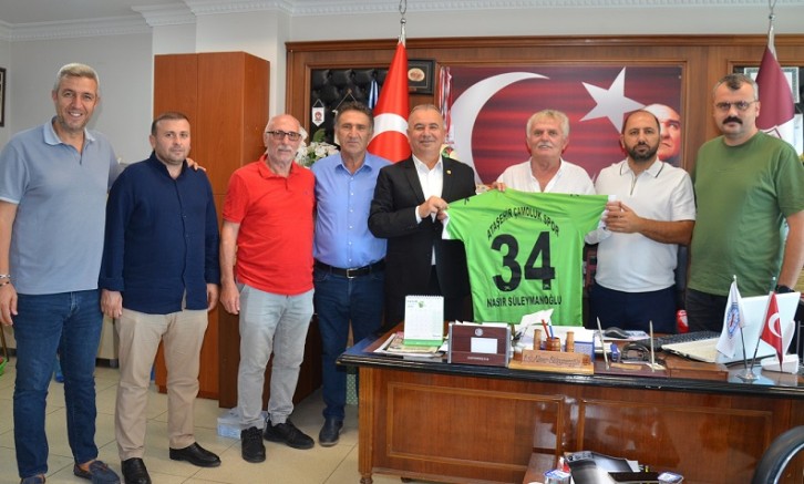 Ataşehir ve Kartal Spor Camiasından Dostane Buluşma