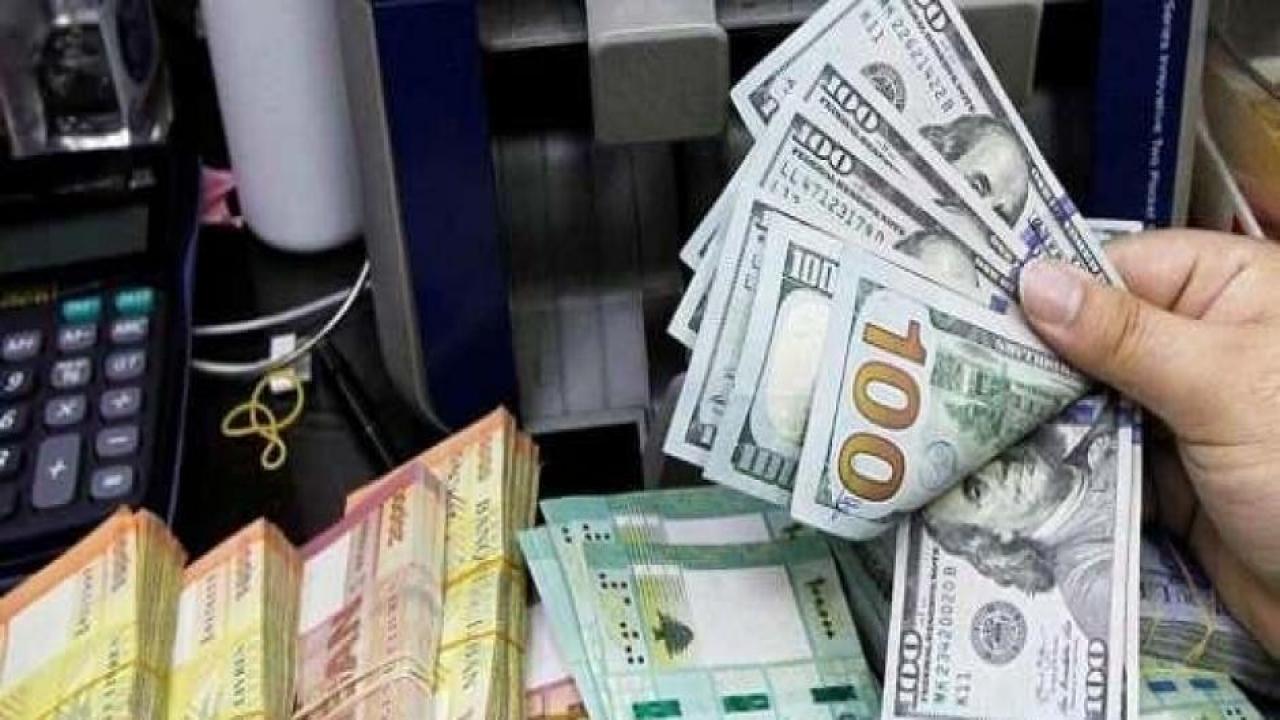 Bankalar 5 yıl sonra döviz pozisyon açığı verdi