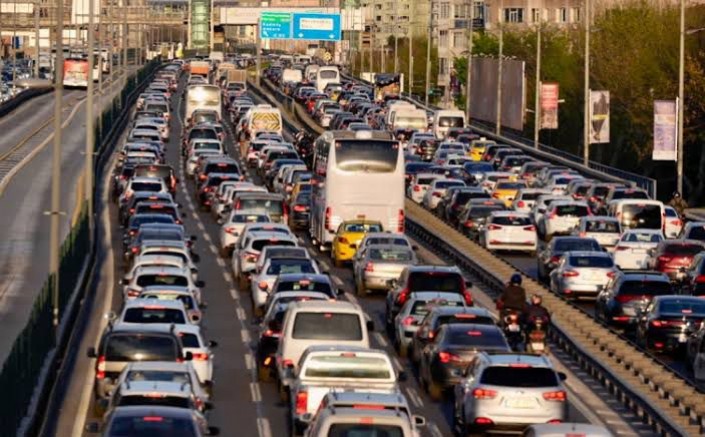 Bayram Tatili Dönüşü İstanbul’da Trafik Yoğunluğu Başladı