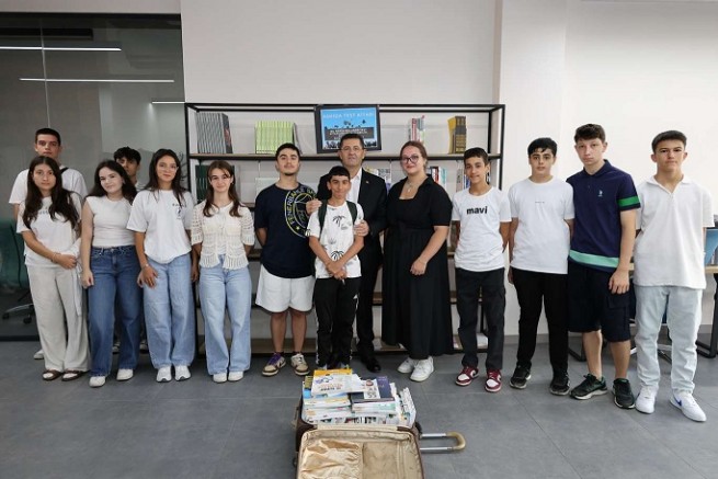 EĞİTİMDE DAYANIŞMANIN YENİ ADI: ASKIDA TEST KİTABI