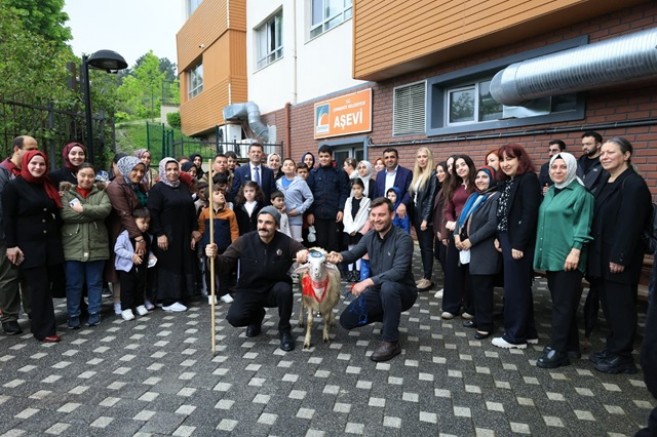 Engelsiz Yüreklerden Anlamlı Kurban Bağışı