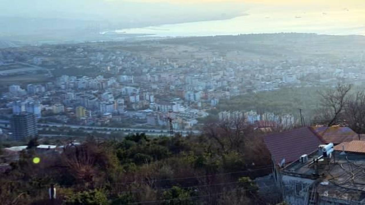 Erzin'den daha iyi durumdalar! Merkeze çok yakınlar ama burada tek bir yer dahi yıkılmadı