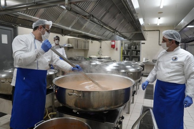 Kartal Belediyesi Aşevi’nde Ramazan Mesaisi