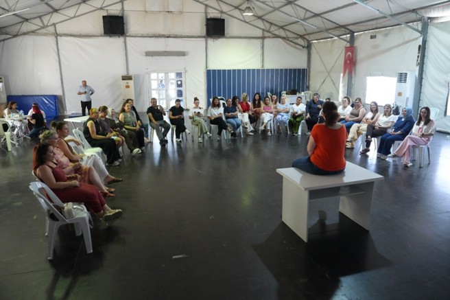 Kartal Belediyesi'nden Kreş Öğretmenlerine Kapsamlı Mesleki Eğitim