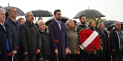 103. yılında Tuzla’da mübadiller anıldı; karanfiller denize bırakıldı