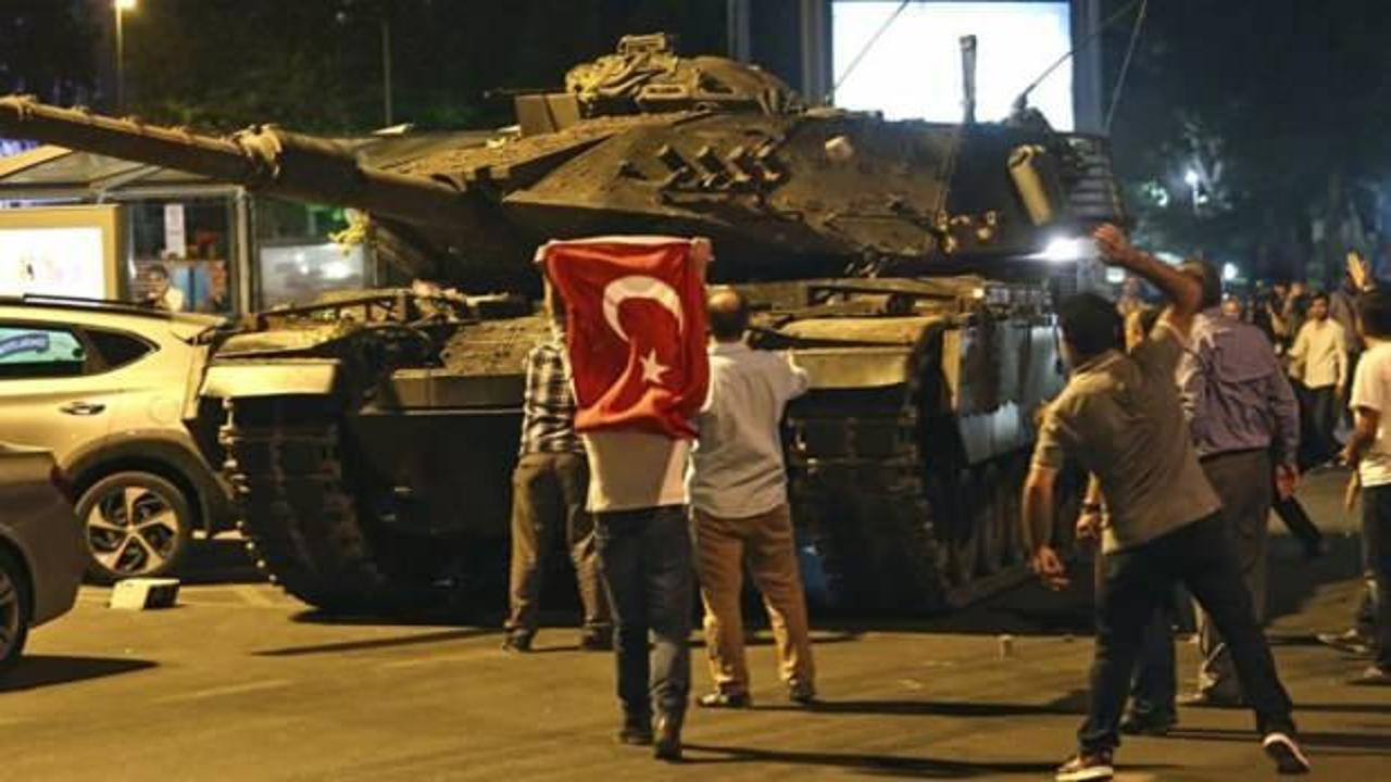 11 yaşındaki uyuyan kızını bırakıp darbecilere karşı çıktı! Şehit düştü