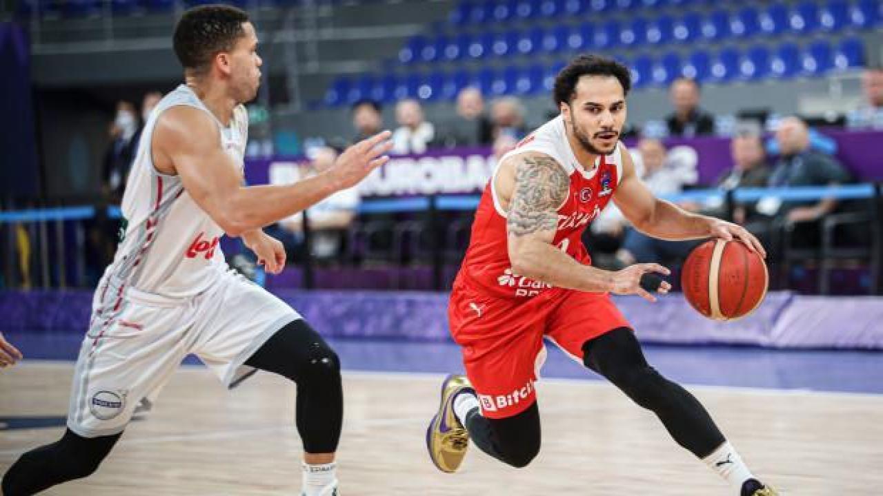 12 Dev Adam'da Shane Larkin şoku!