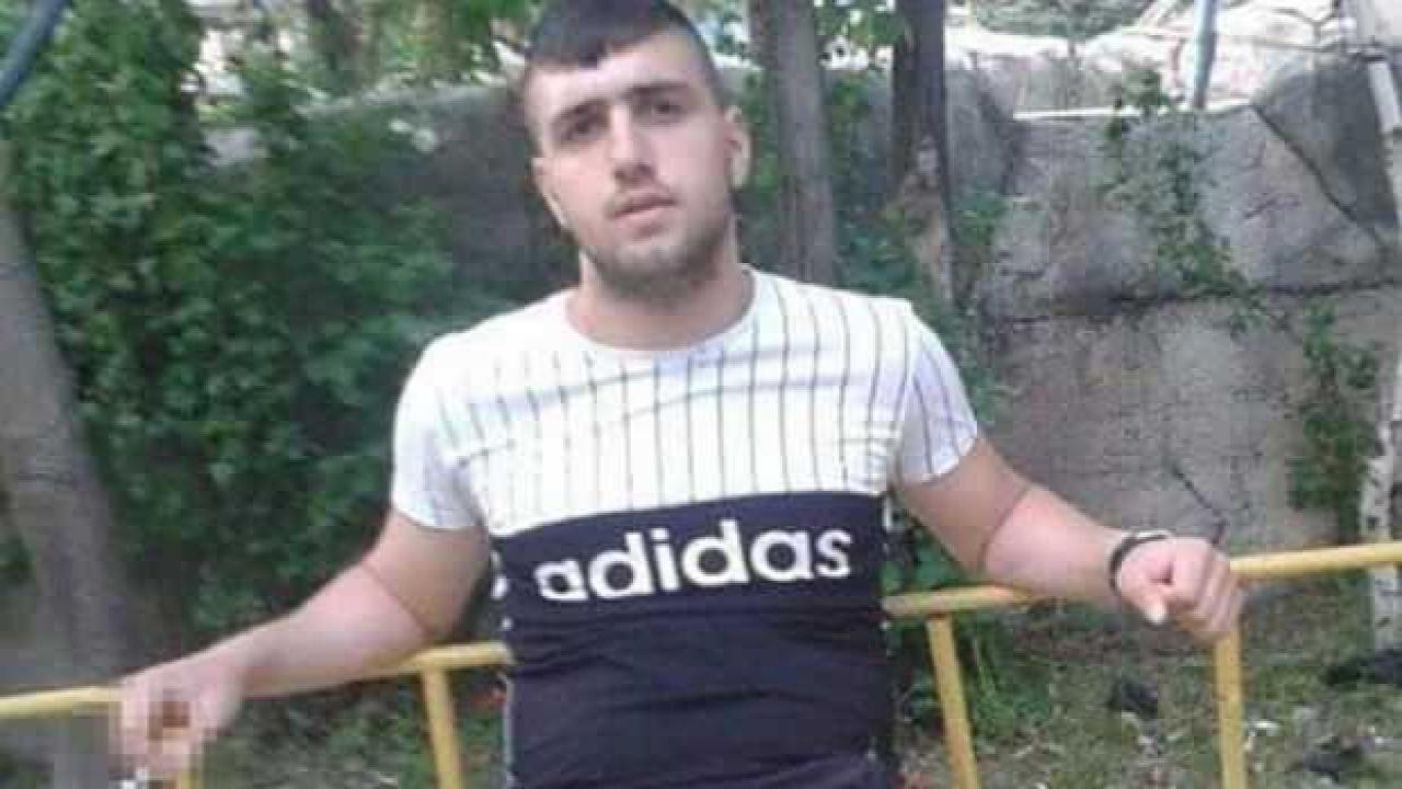 14 yaşındaki kardeşini öldürüp, annesini yaralayan sanığın cezası belli oldu