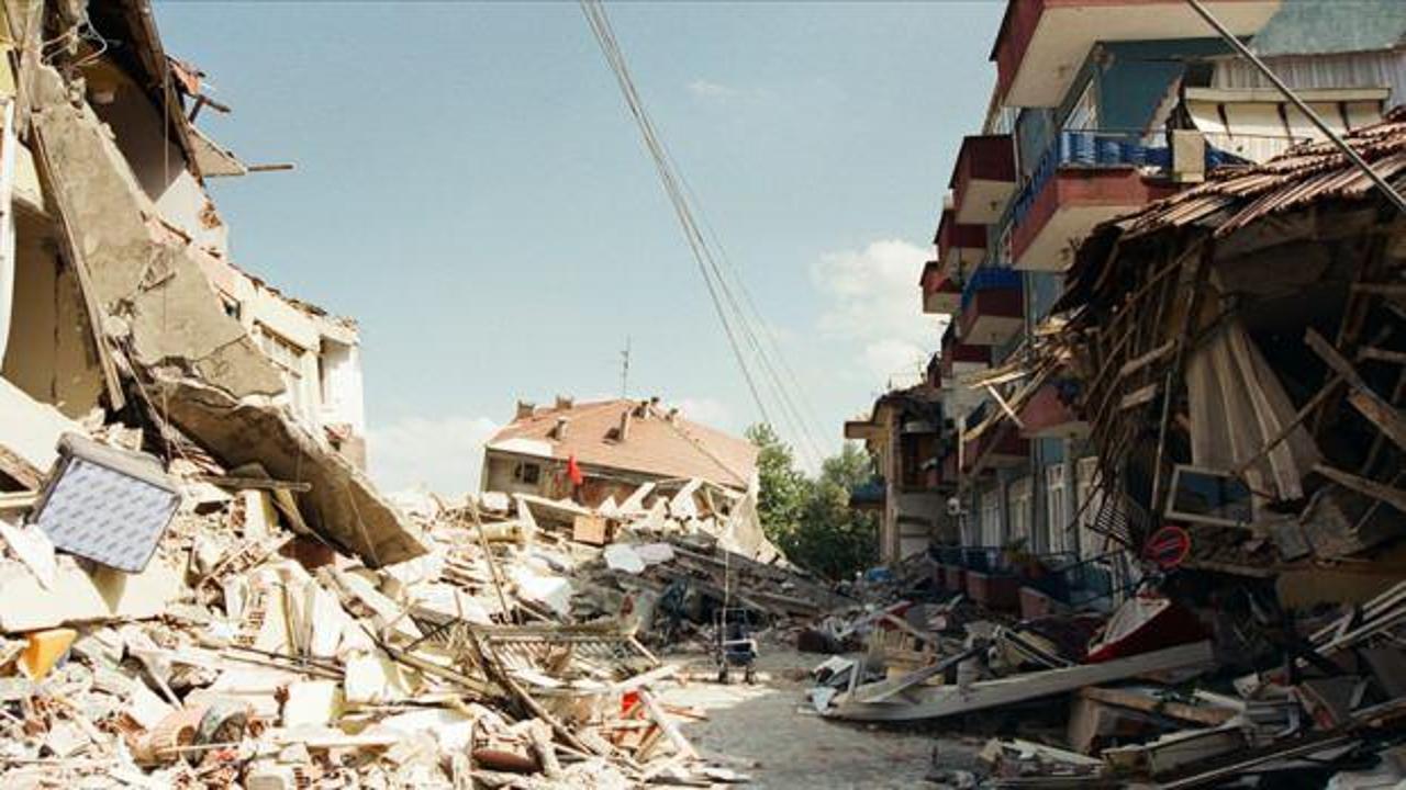 17 Ağustos depreminin üzerinden 24 yıl geçti