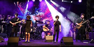 23 NİSAN COŞKUSU ORTAK KONSERLERLE KUTLANIYOR