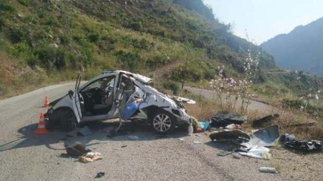 30 metreden yuvarlanan otomobildeki karı-kocadan sonra kızları da öldü
