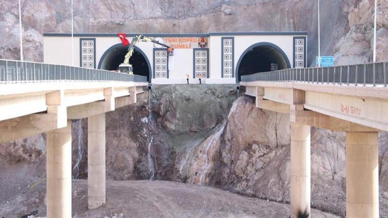 40 dakikalık yol 15 dakikaya düşecek! Yeniköprü Tüneli için geri sayım