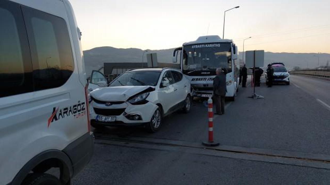 5 araç zincirleme kazaya karıştı: 2 yaralı