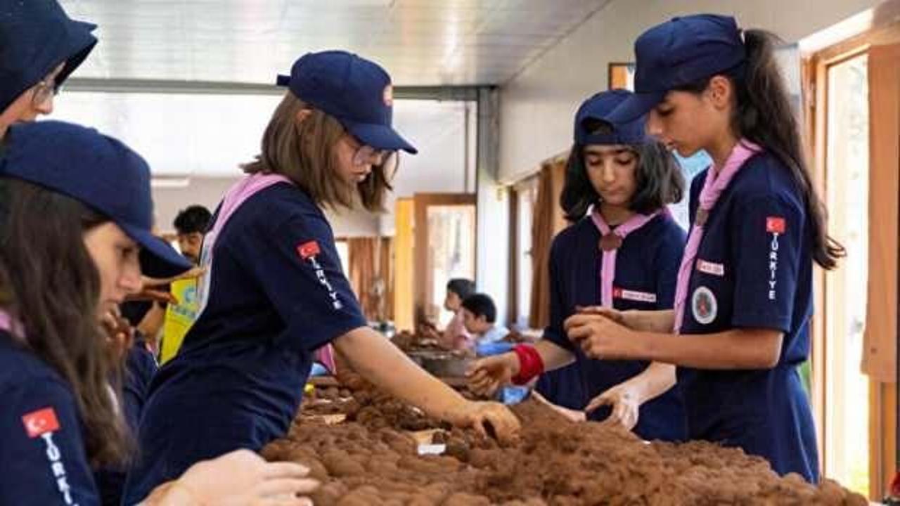 81 ile 81 bin tohum topu: Depremzede izcilerden tüm Türkiye'ye teşekkür hediyesi