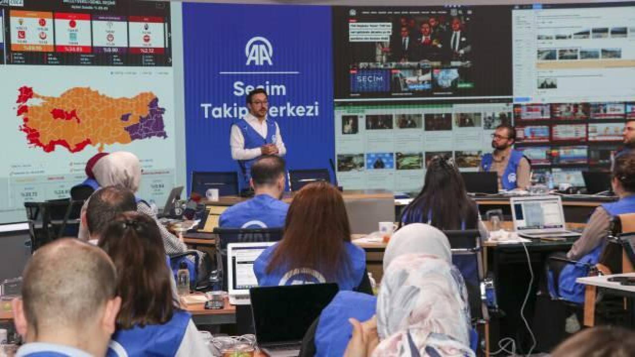 AA Yönetim Kurulu Başkanı ve Genel Müdür Serdar Karagöz AA basın emekçilerini kutladı