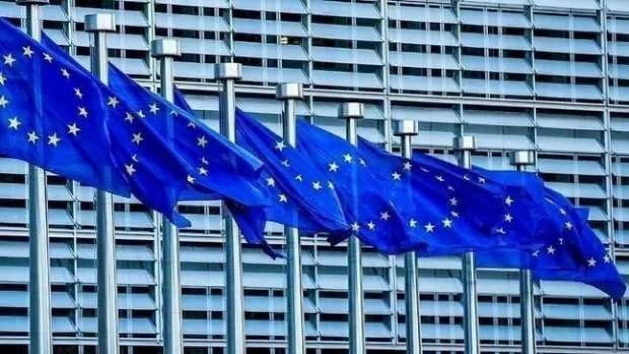 AB ikinci çeyrekte yüzde 0,7 büyüdü