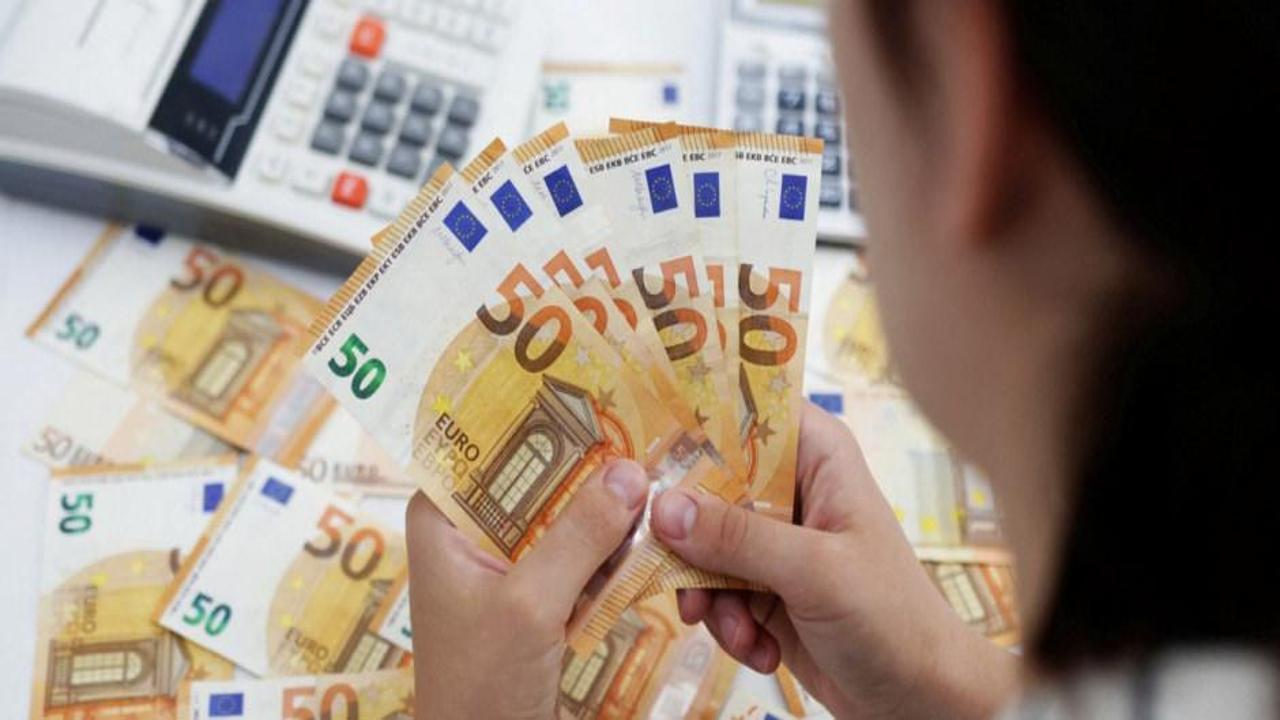 AB nakit ödemeleri sınırlıyor
