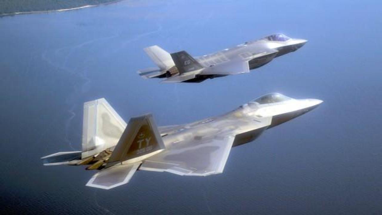ABD, F-35 ve F-22'lerle Karadeniz'e hava bariyeri kuracak