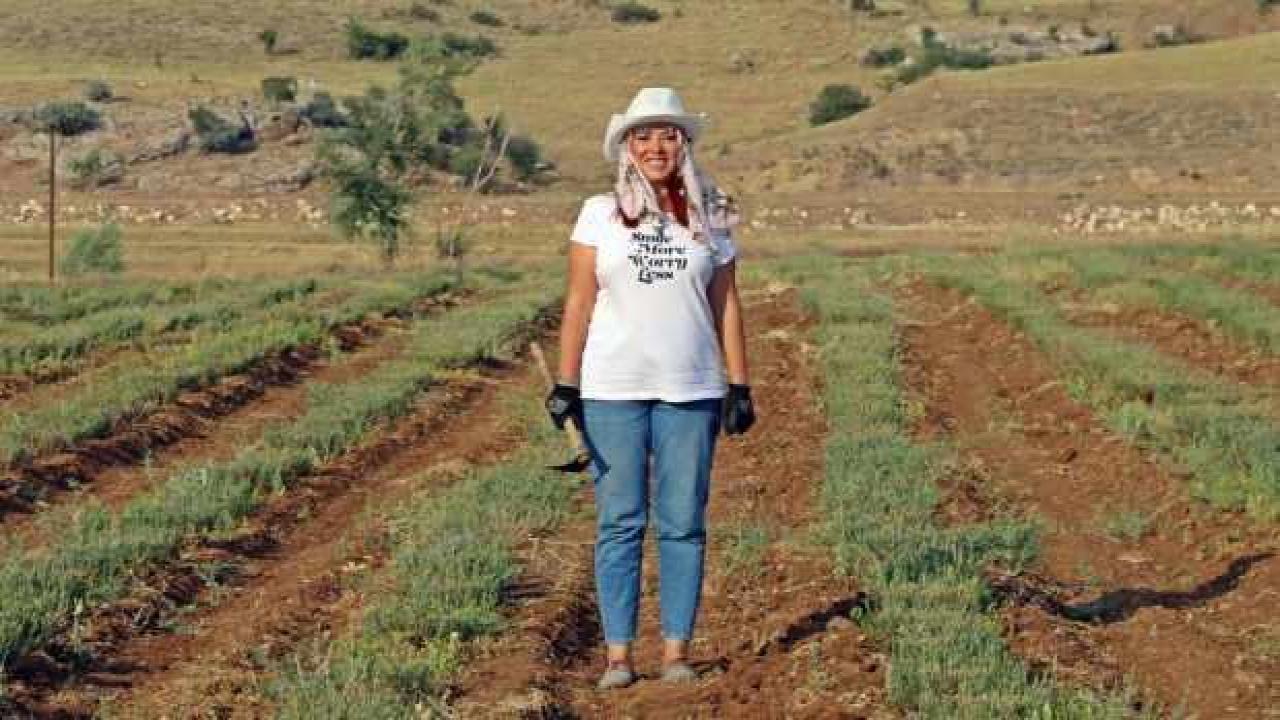 ABD'de savaş uzmanlığını bıraktı, dedesinden kalan topraklarda çiftçilik yapıyor