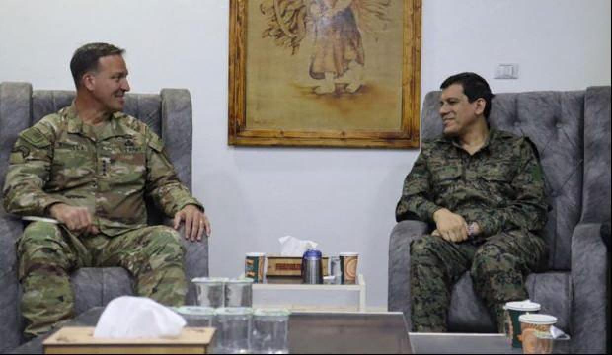 ABD'li komutan, YPG'nin elebaşı Ferhat Abdi Şirin'le görüştü