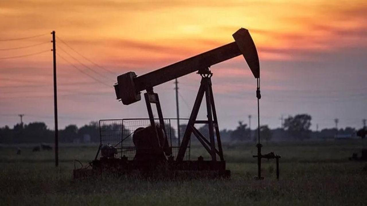 ABD'nin ticari ham petrol stokları yaklaşık 5 milyon 800 bin varil arttı