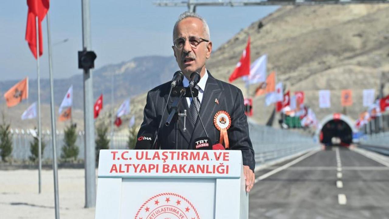 Abdulkadir Uraloğlu, Nallıhan Köprüsü açılışına katıldı
