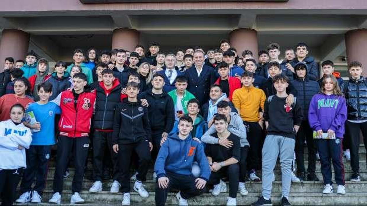 Abdullah Avcı’dan 'Öğretmenler Günü' ziyareti