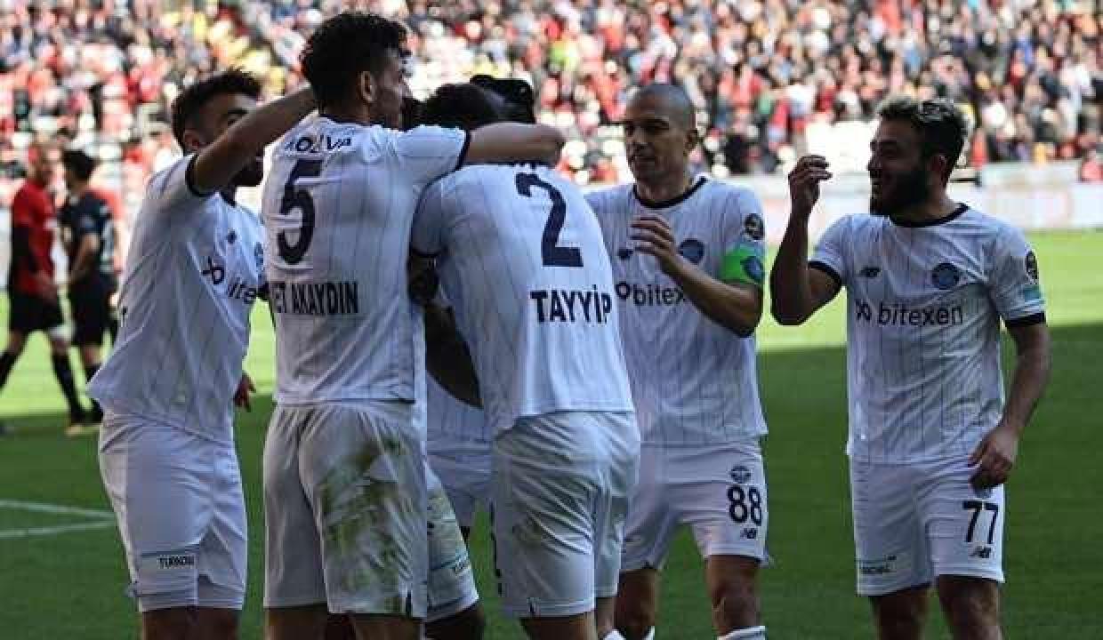 Adana Demirspor, Gaziantep FK'yı farklı geçti!