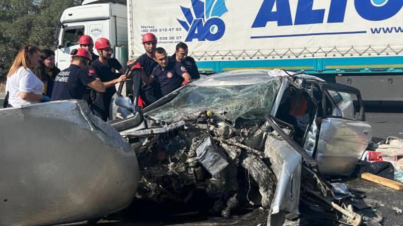 Adana'da feci kaza: Anne öldü, oğlu yaralandı!