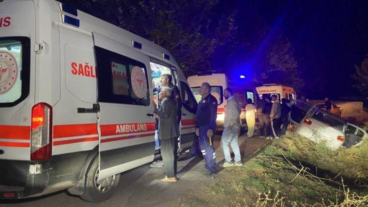Adıyaman'da otomobil şarampole düştü: Çok sayıda yaralı