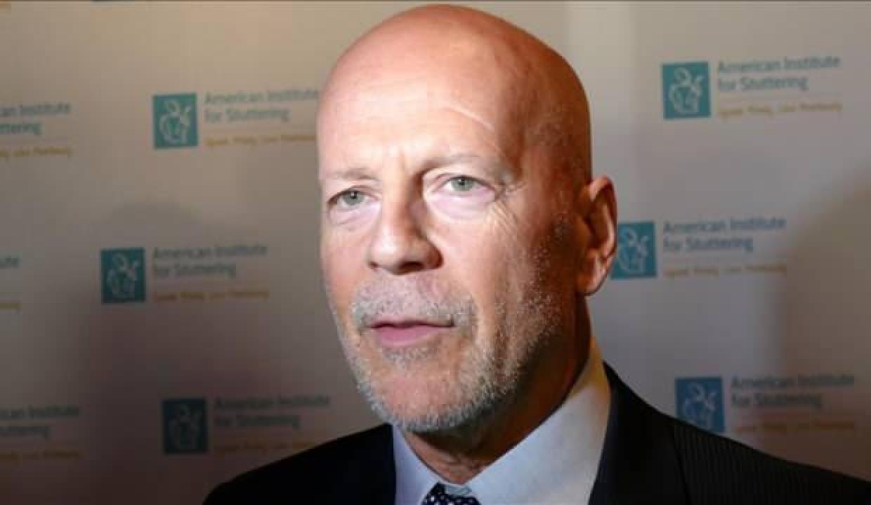 Afazi teşhisi konulan ABD'li aktör Bruce Willis sinemaya veda etti