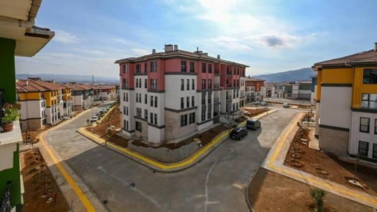 Afetzedeler konutlarından memnun: Beklentimizin üstünde bir ev oldu!