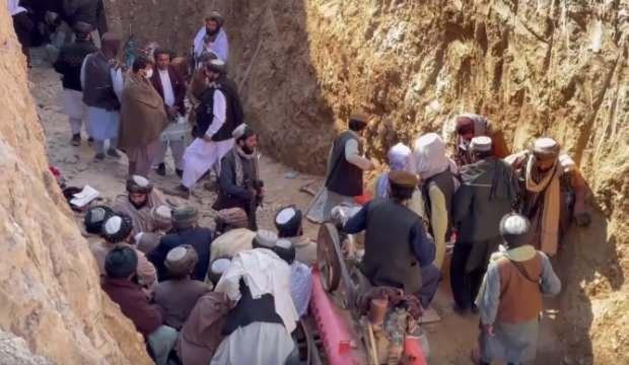 Afganistan'da kuyuya düşen çocuk hayatını kaybetti