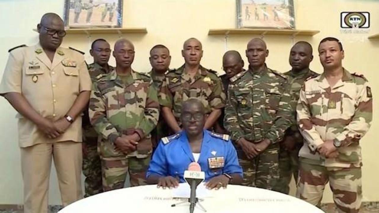 Afrika Birliği, Nijer'in üyeliğini askıya aldı