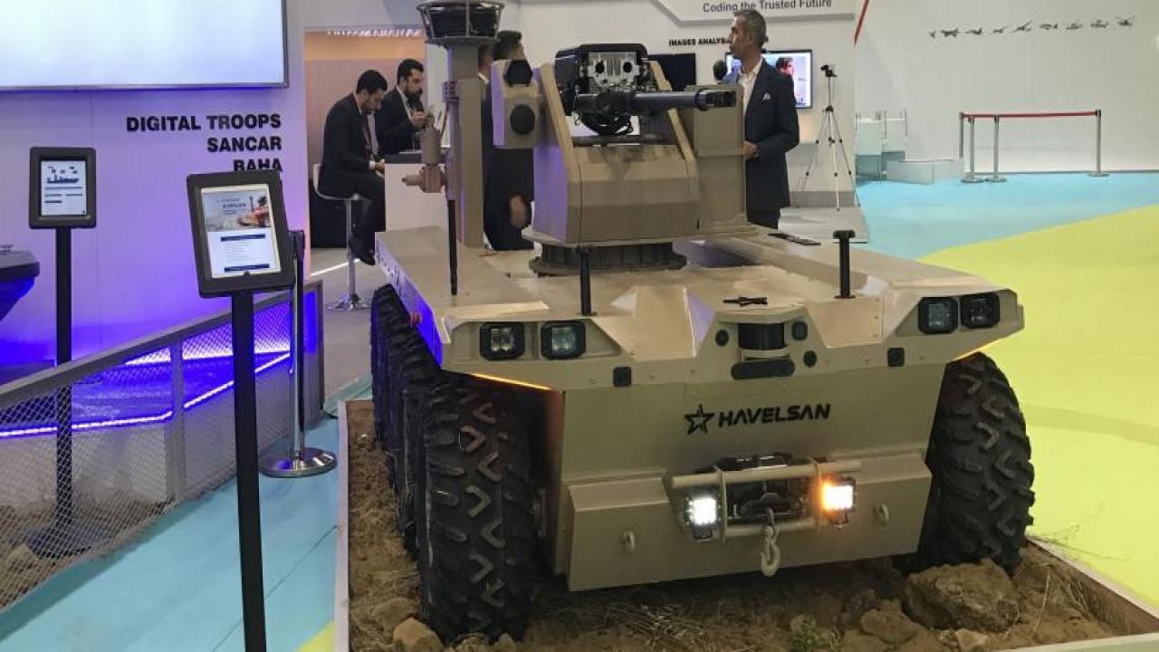 Ağır sınıf insansız kara aracı KAPGAN ilk kez görüldü
