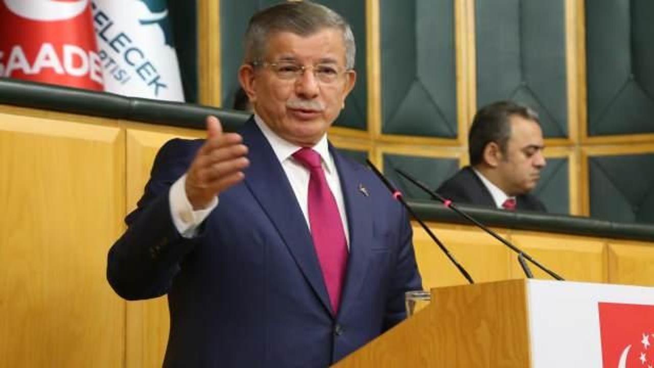 Ahmet Davutoğlu'ndan hükümete 'Suriye' tebriği!