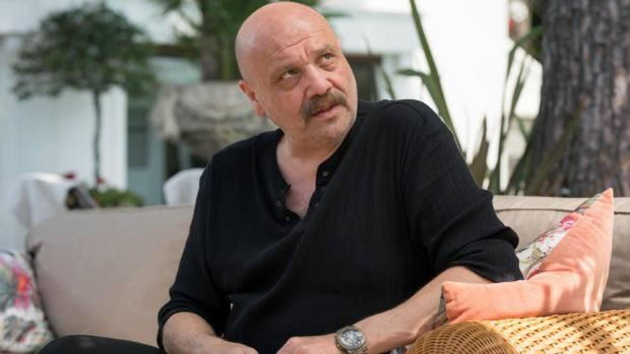 Ahmet Mümtaz Taylan'dan skandal 'Babalar Günü' paylaşımı
