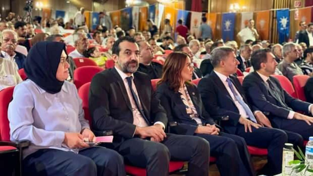 AK Parti Akdeniz İlçe Başkanı Mehmet Ali Can güven tazeledi