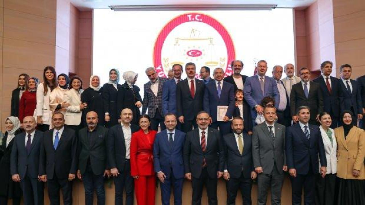 AK Parti İstanbul milletvekilleri mazbatalarını teslim aldı
