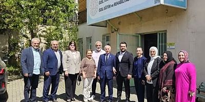 AK Parti Kartal’dan Beyazay Kartal Şubesi’ne Anlamlı Ziyaret