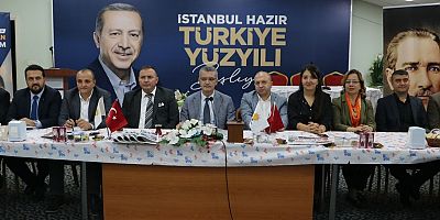 AK Parti Kartal ilçe başkanı Nimet Gündoğdu basın mensupları ile bir araya geldi