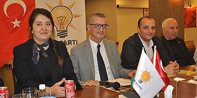 AK Parti Kartal Yerel Basınla İftarda Buluştu
