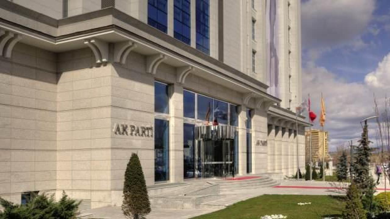 AK Parti'de bayrak değişimi! 5 il başkanlığına atama yapıldı