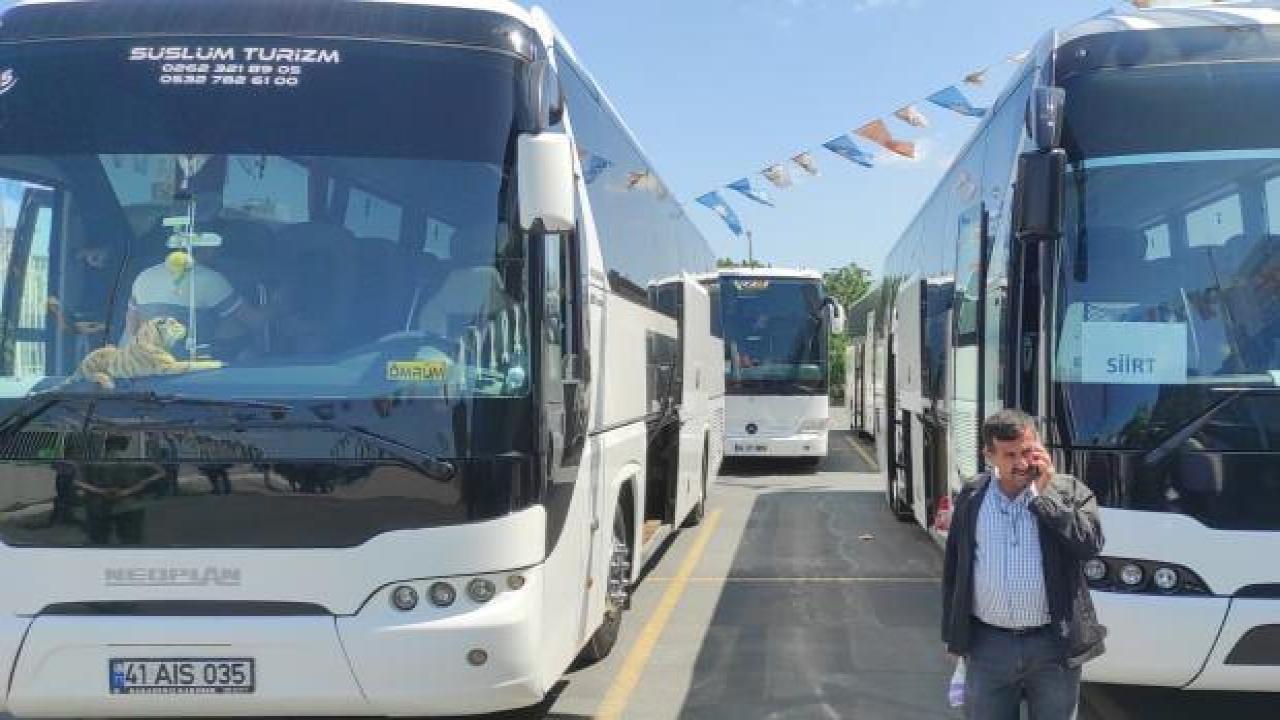 AK Parti'den İstanbul dışında oy kullanacaklara ücretsiz otobüs seferi