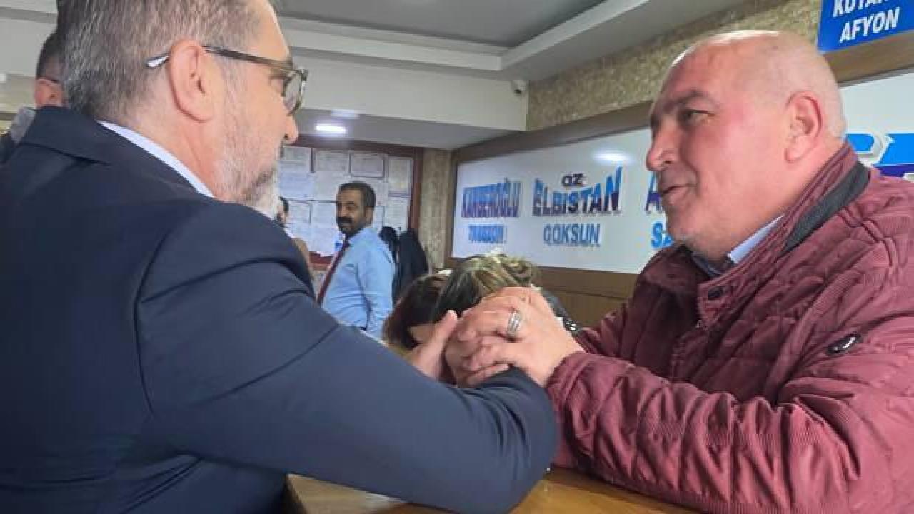 AK Partili aday Yıldırım, 15 Temmuz Demokrasi Otogarı’nda esnaf ile bir araya geldi